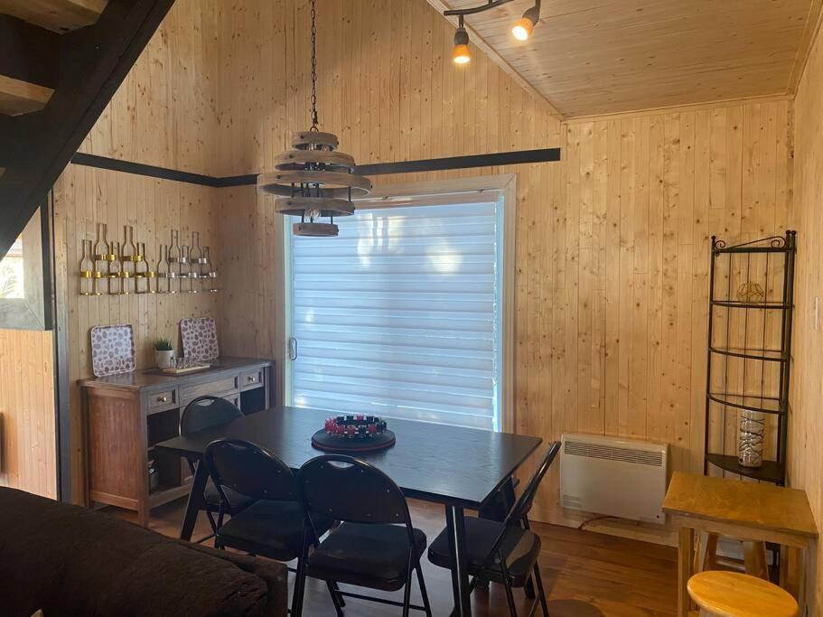 Le Jazz- Chalet Rustique/Chic Avec Spa Notre-Dame-Des-Bois Экстерьер фото